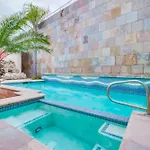 Ocean & Bay Views Pool & Hot Tub Rooftop Patio